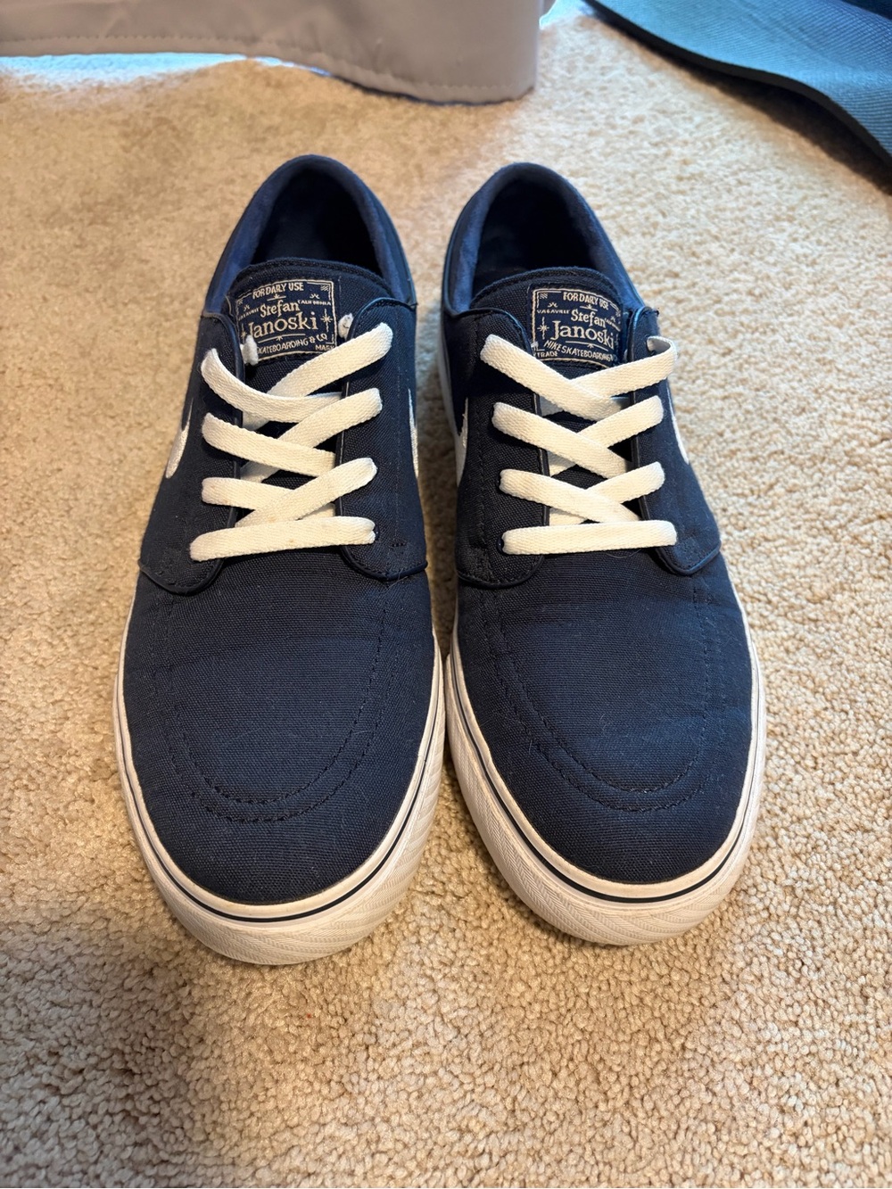 Nike Men's Athletic Shoes - Navy with White